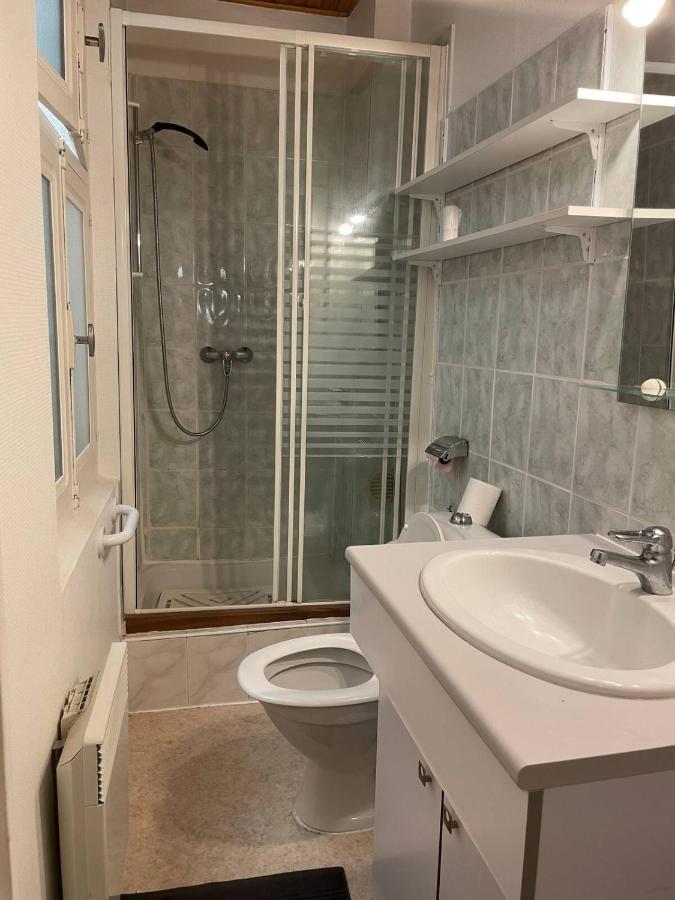 Studio N•2 Avec Patio En Plein Coeur De La Ville Bagnères-de-Bigorre Eksteriør bilde