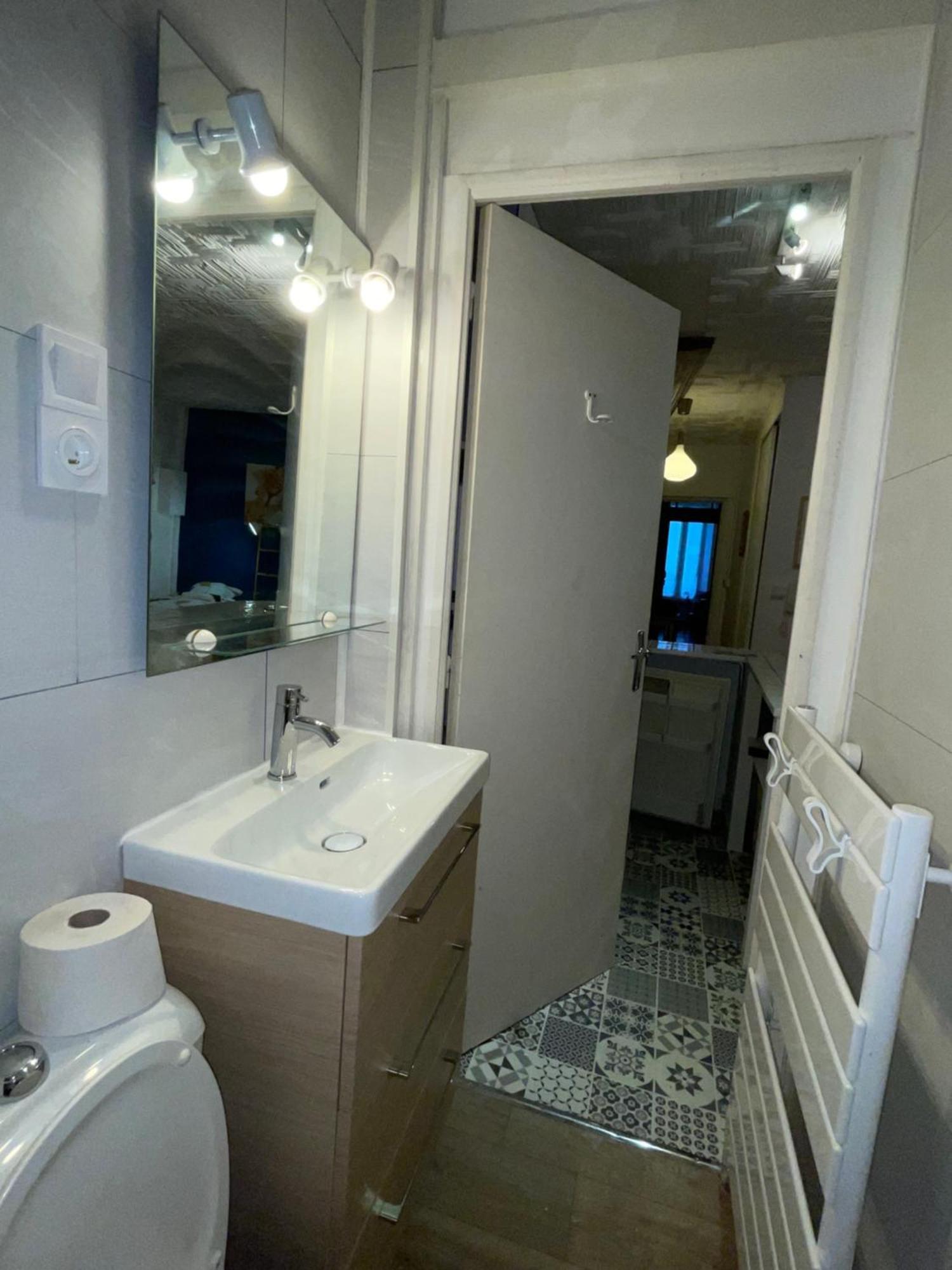 Studio N•2 Avec Patio En Plein Coeur De La Ville Bagnères-de-Bigorre Eksteriør bilde
